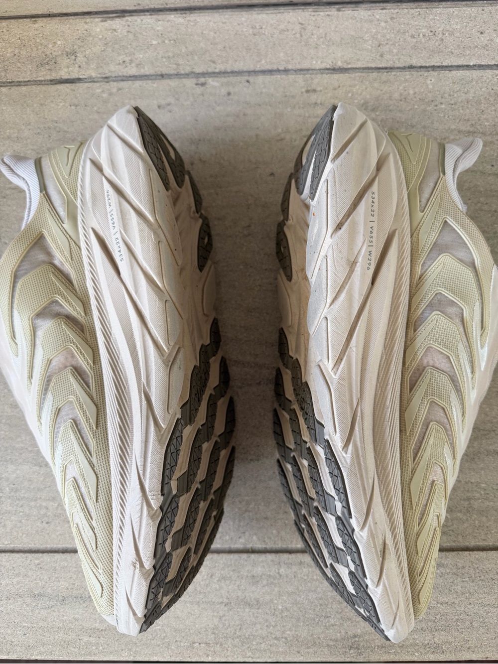 Hoka One One Project Clifton Shifting Sand Dune 1127924-SSDD - Picture 5 of 8